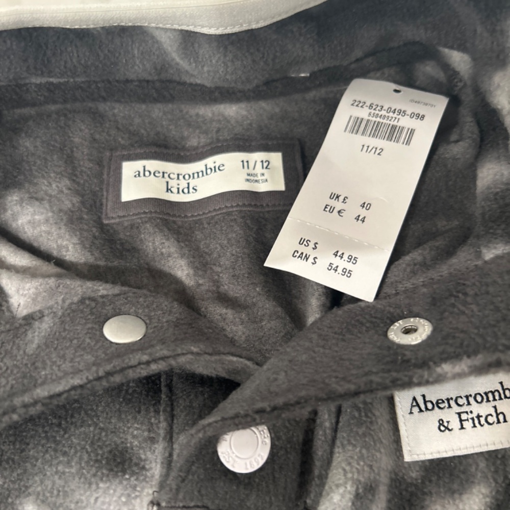 Fleece - Picture 2 of 3